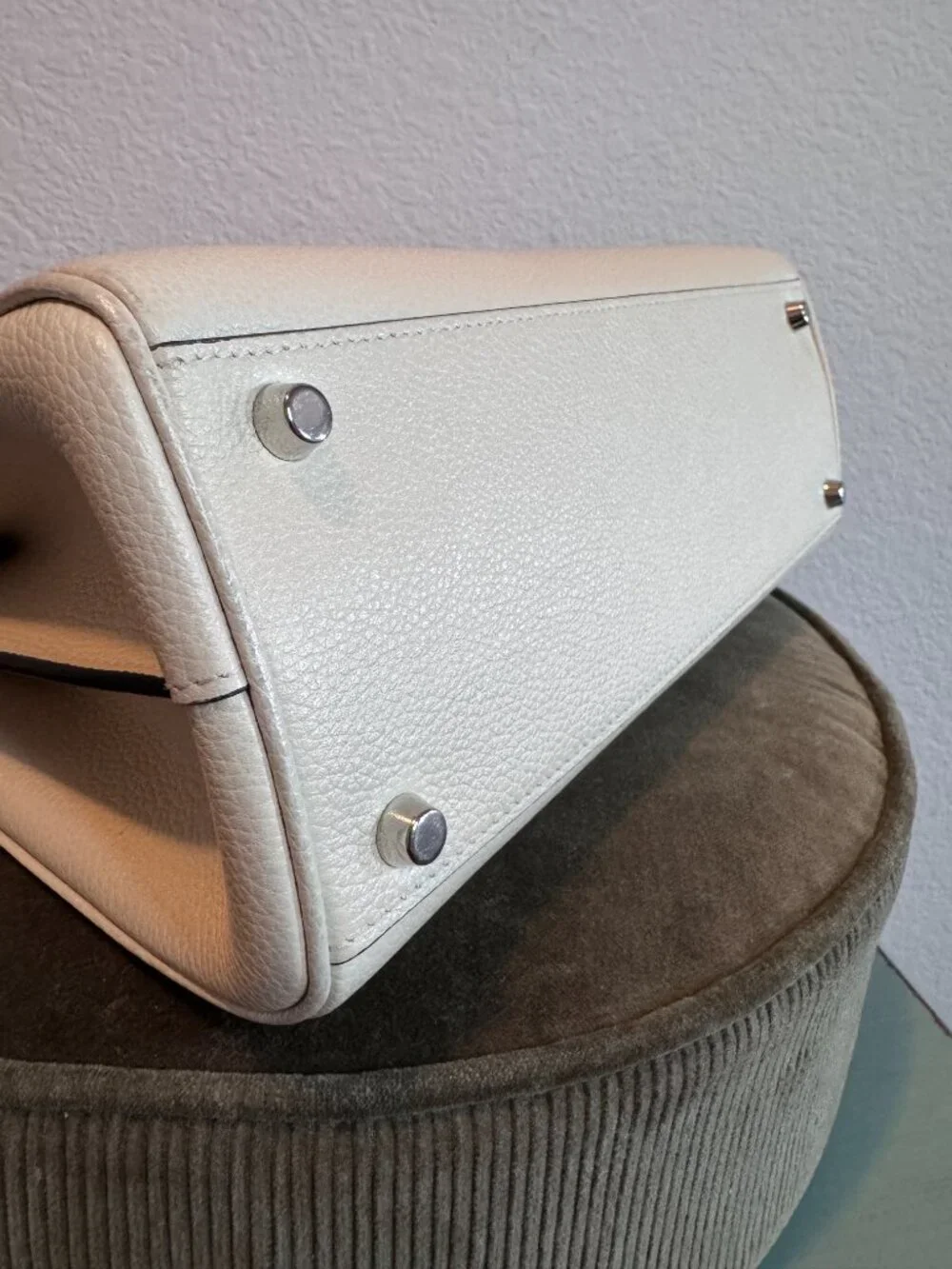 Gucci Zumi White Leather Top Handle Bag Crossbody